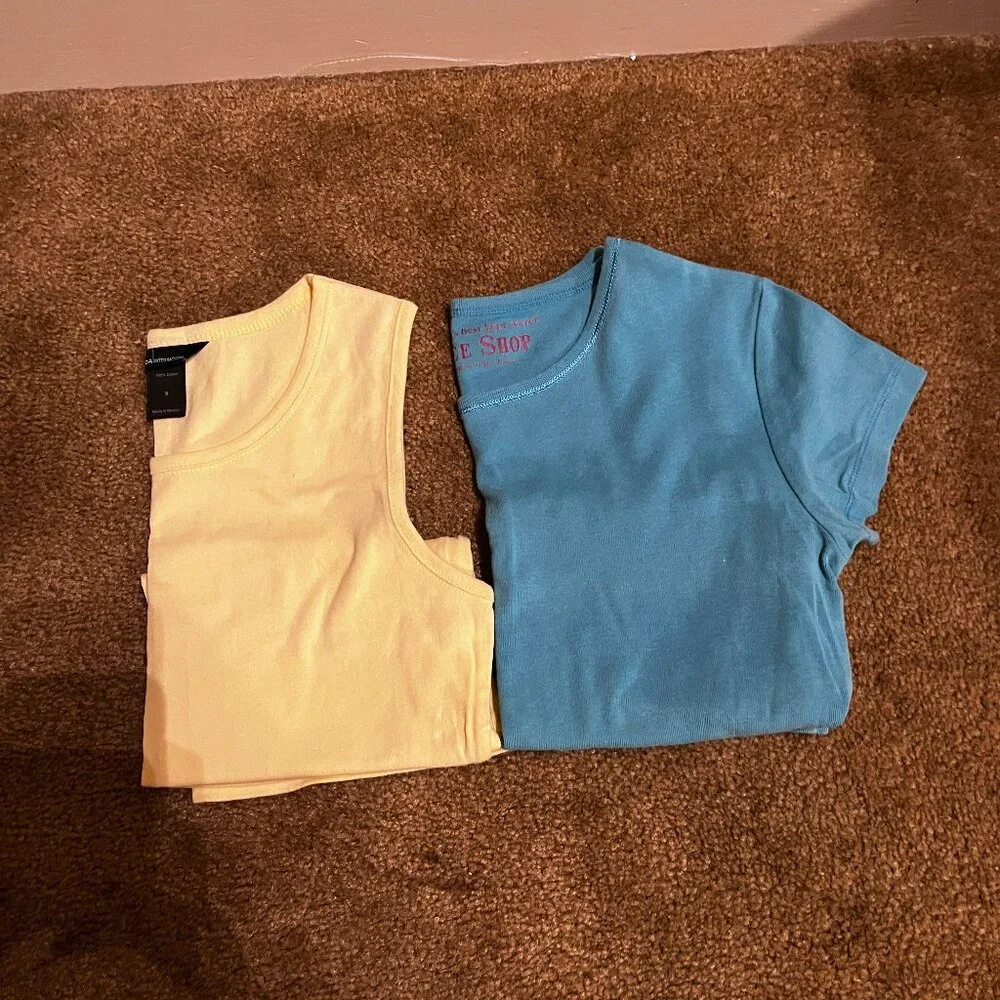 Lot of 2 womans t-shirts, Victoria's Secret Tee Shop and Moda International - Picture 1 of 5